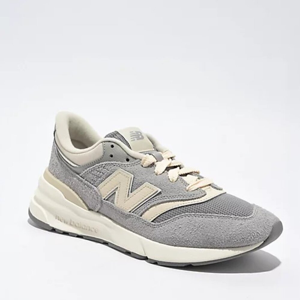 New Balance Lifestyle 997R Linen & Concrete Shoes - Picture 6 of 6